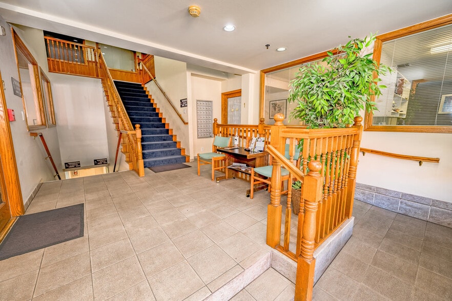 More Photos Of 501 S Myrtle Ave, Monrovia Office For Sale