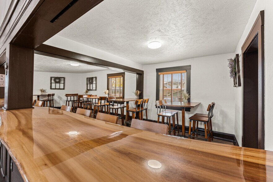 More Photos Of 908 Market St, Beaver Religious Facility For Sale