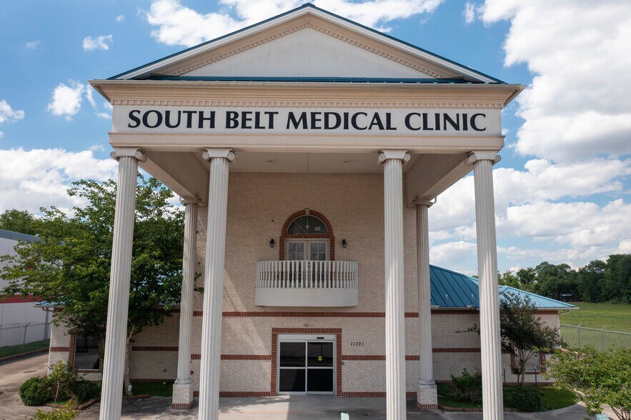More Photos Of 11721 Fuqua St, Houston Medical For Sale
