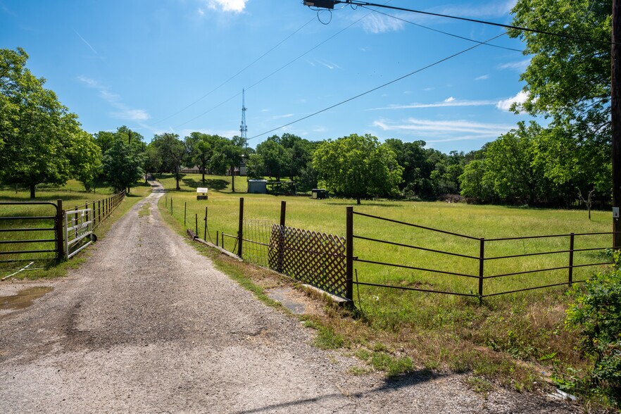 More Photos Of 12401 Hewitt Ln, Austin Land For Sale