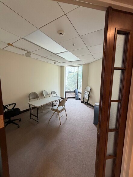 More Photos Of 114 Old York Rd, Jenkintown Office Residential For Lease