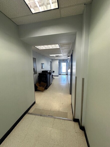 More Photos Of 28507 AB-36, Sunnynook Industrial For Sale