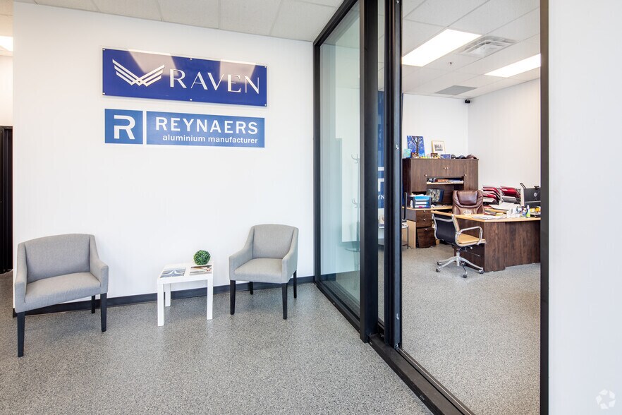 More Photos Of 7720 Kimbel St, Mississauga Warehouse For Lease