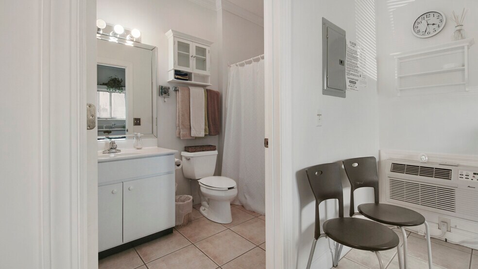More Photos Of 8614 Surf Dr, Panama City Beach Hotel For Sale