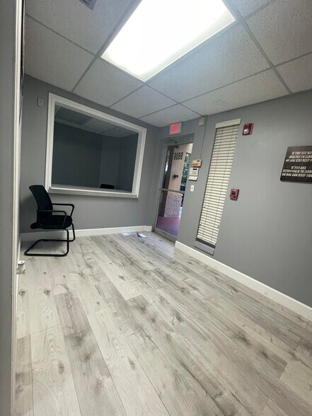 More Photos Of 9800-9860 Pines Blvd, Pembroke Pines Unknown For Lease