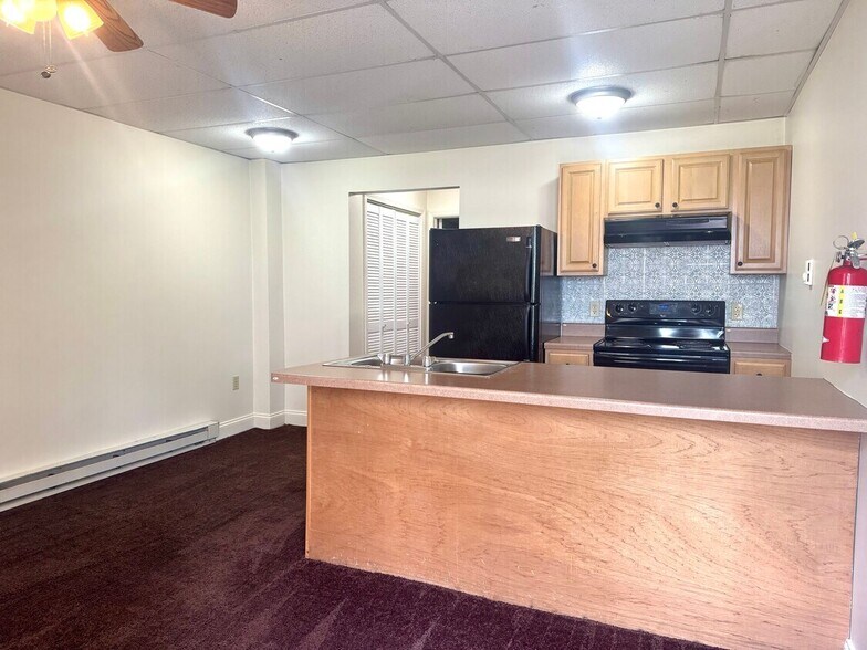 More Photos Of 250 E Water St, Slippery Rock Apartments For Sale
