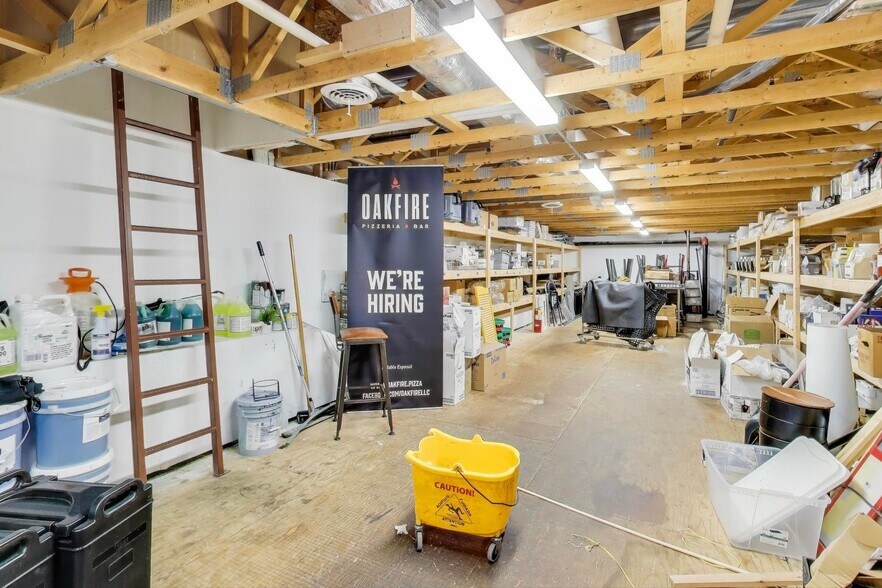 More Photos Of 3552 Market Ln, Kenosha Restaurant For Sale