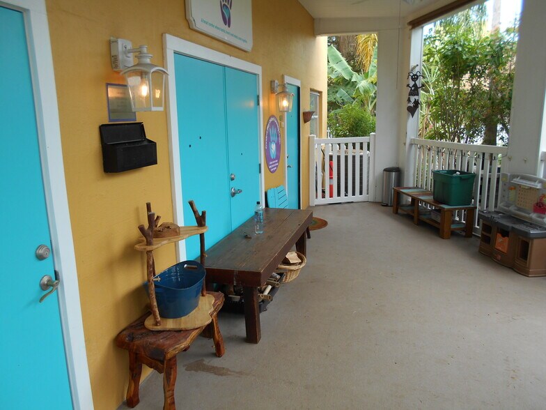 More Photos Of 2624 54th St S, Gulfport Specialty For Sale