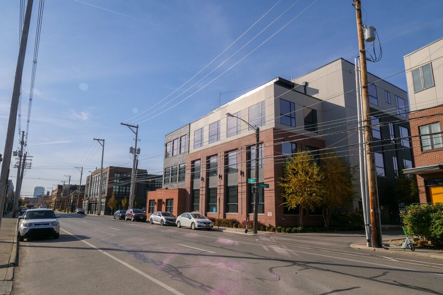 More Photos Of 893-901 N 4th St, Columbus Office Residential For Sale