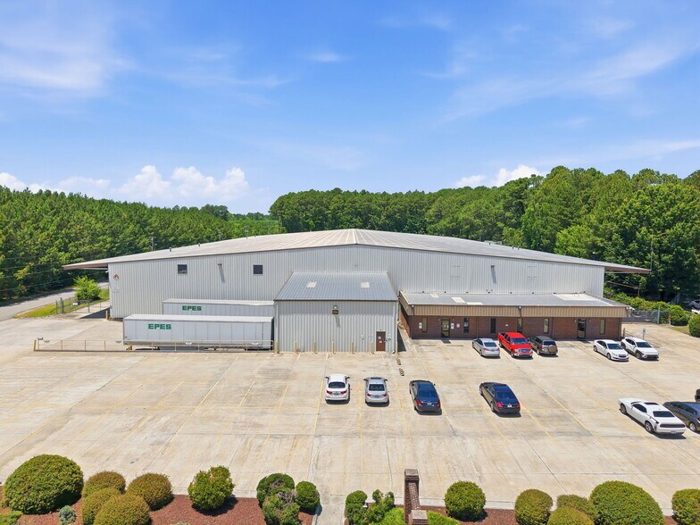 More Photos Of 1526 S Brightleaf Blvd, Smithfield Warehouse For Lease