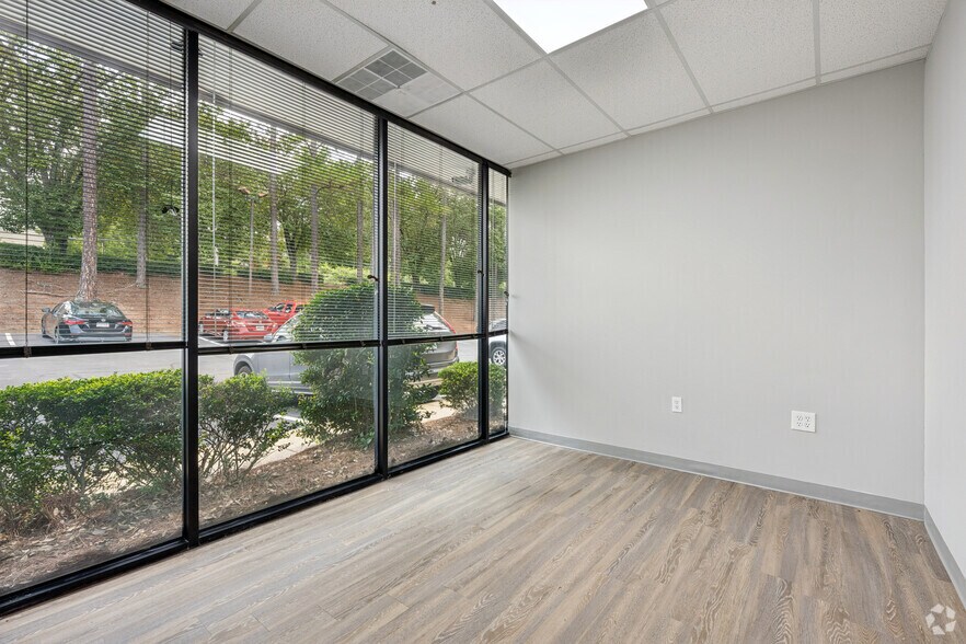More Photos Of 2660 Holcomb Bridge Rd, Roswell Unknown For Lease