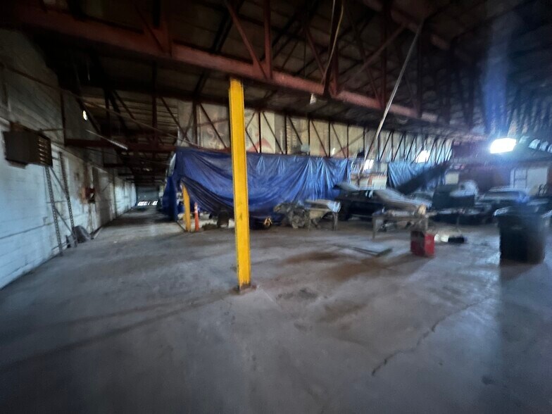 More Photos Of 2211 Windsor St, Chattanooga Service For Sale