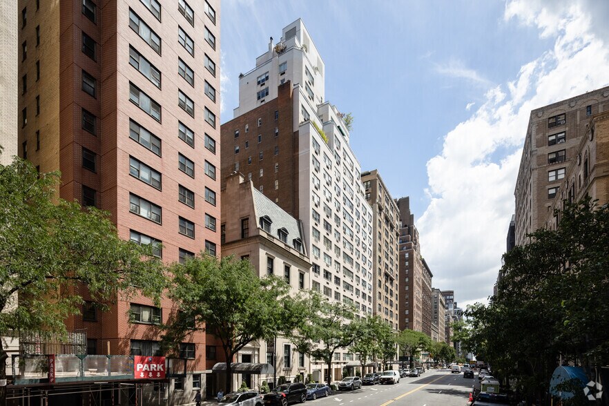Primary Photo Of 11 E 86th St, New York Apartments For Sale