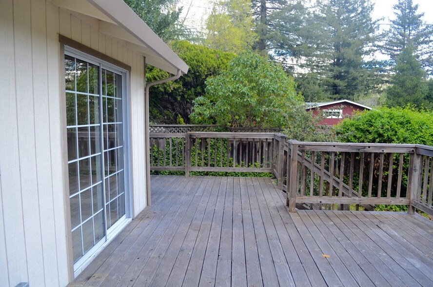 More Photos Of 5800 Valley Dr, Felton Apartments For Sale