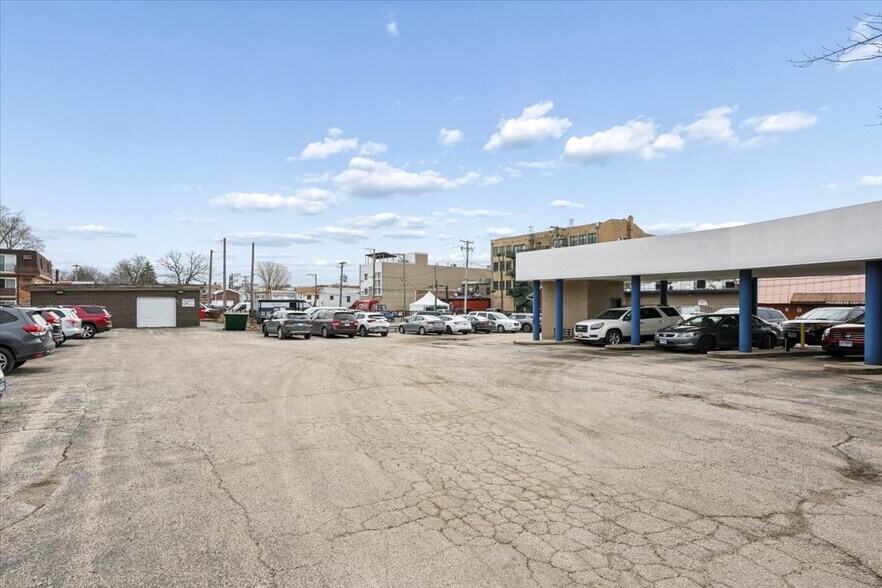 More Photos Of 334 Des Plaines Ave, Forest Park Land For Lease