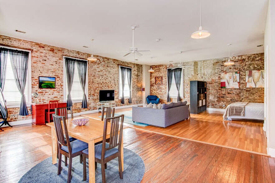 More Photos Of 215 10th St, Augusta Storefront Retail Residential For Sale