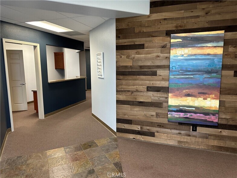More Photos Of 2580 Sierra Sunrise Ter, Chico Office For Lease