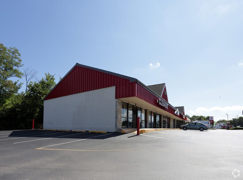 More Photos Of 81 Baltimore Pike, Avondale Restaurant For Lease