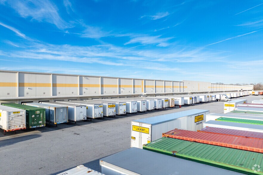More Photos Of 7780 Spence Rd, Fairburn Distribution For Lease