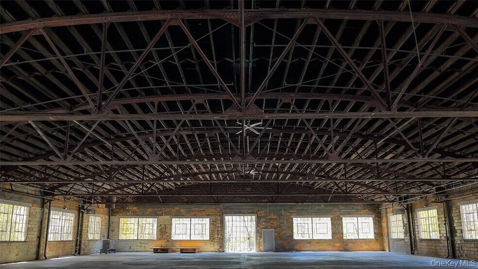 More Photos Of 397 Broadway, Monticello Specialty For Sale