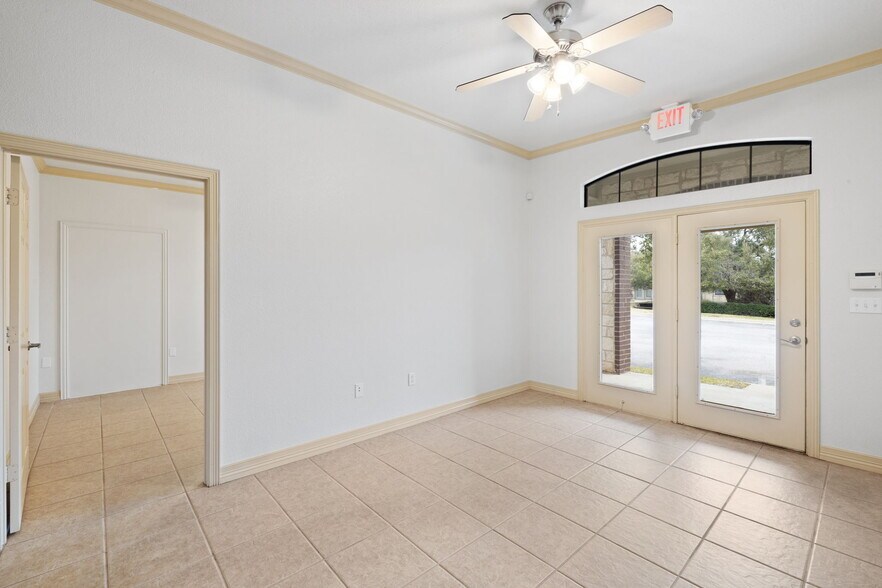 More Photos Of 3000 Joe Dimaggio Blvd, Round Rock Office Residential For Lease