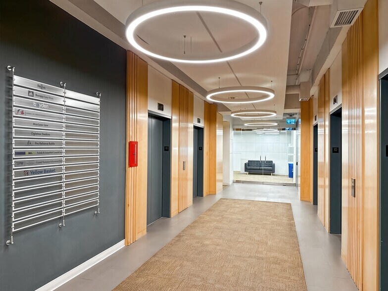 More Photos Of 888 3rd St SW, Calgary Coworking Space