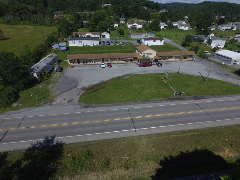 More Photos Of 15033-15045 Dunnings Hwy, East Freedom Apartments For Sale