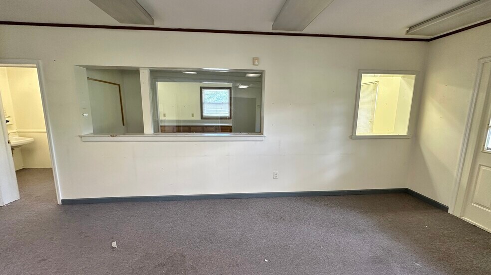 More Photos Of 444 Elmwood Ave, Alderson Medical For Sale