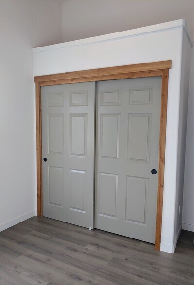 More Photos Of 428 NE Burnside Ave, Bend Apartments For Sale