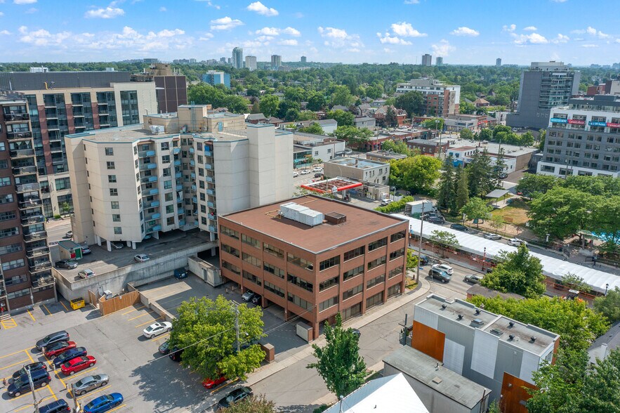 More Photos Of 383 Parkdale Ave, Ottawa Medical For Lease