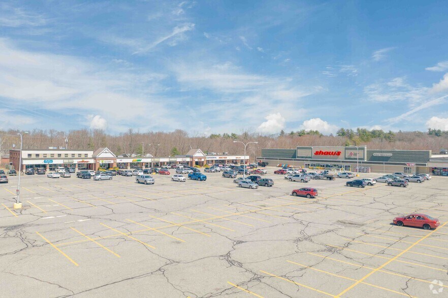 Primary Photo Of 1175 Main St, Clinton Unknown For Lease