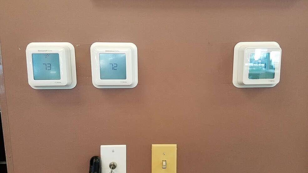 More Photos Of 1260-1272 Alverser Plz, Midlothian Storefront Retail Office For Lease