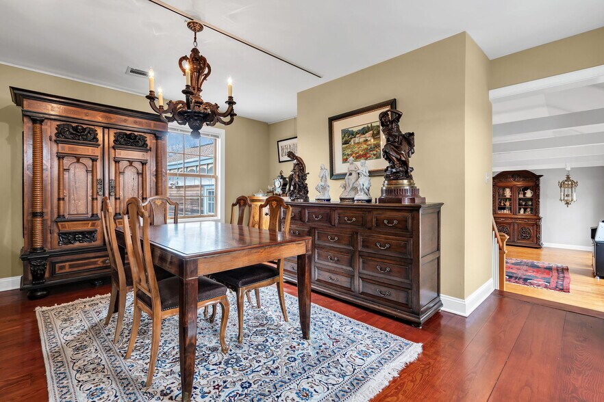 More Photos Of 137 Stockton St, Hightstown Flex For Sale