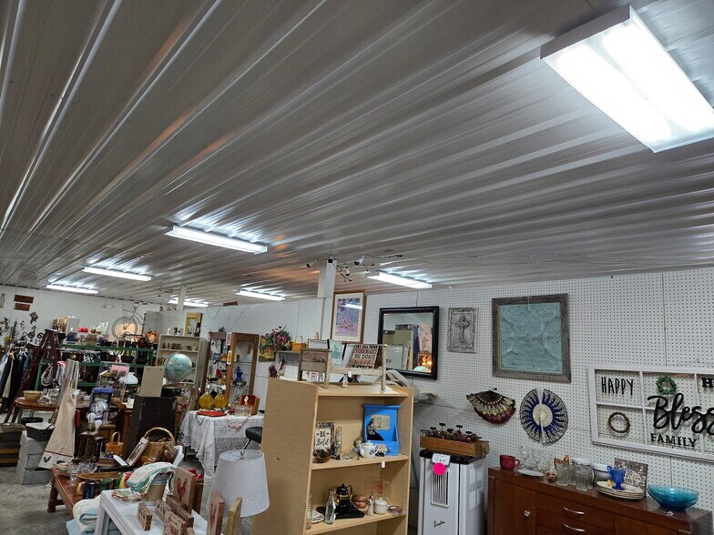 More Photos Of 4414 N Baltimore St, Kirksville Storefront For Sale