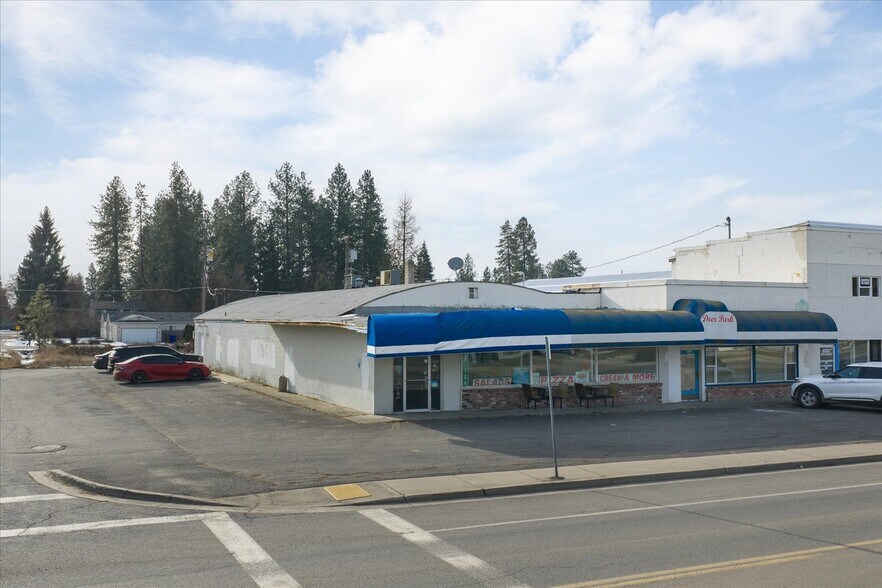 More Photos Of 120-124 E Crawford St, Deer Park Freestanding For Sale