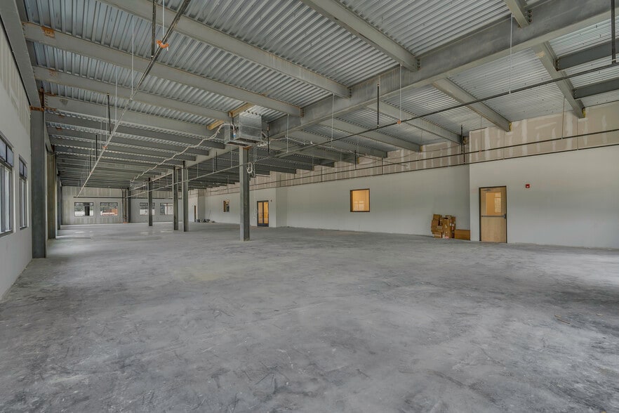 More Photos Of 515 Monmouth Rd, Jackson Sports And Entertainment For Lease