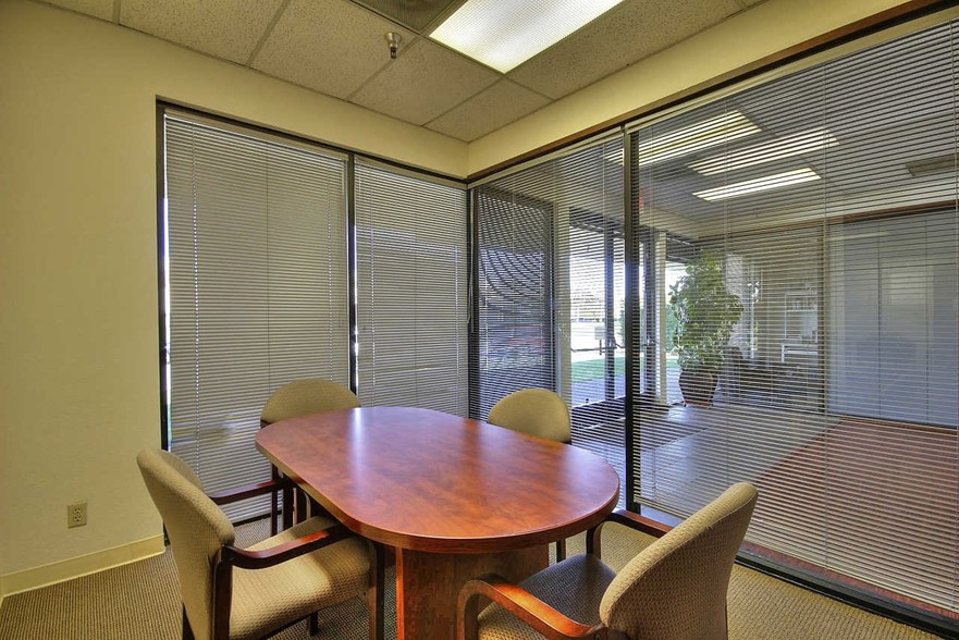 More Photos Of 963 Transport Way, Petaluma Office For Lease