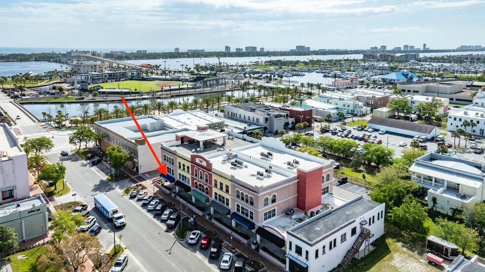More Photos Of 111 Magnolia Ave, Daytona Beach Office For Sale