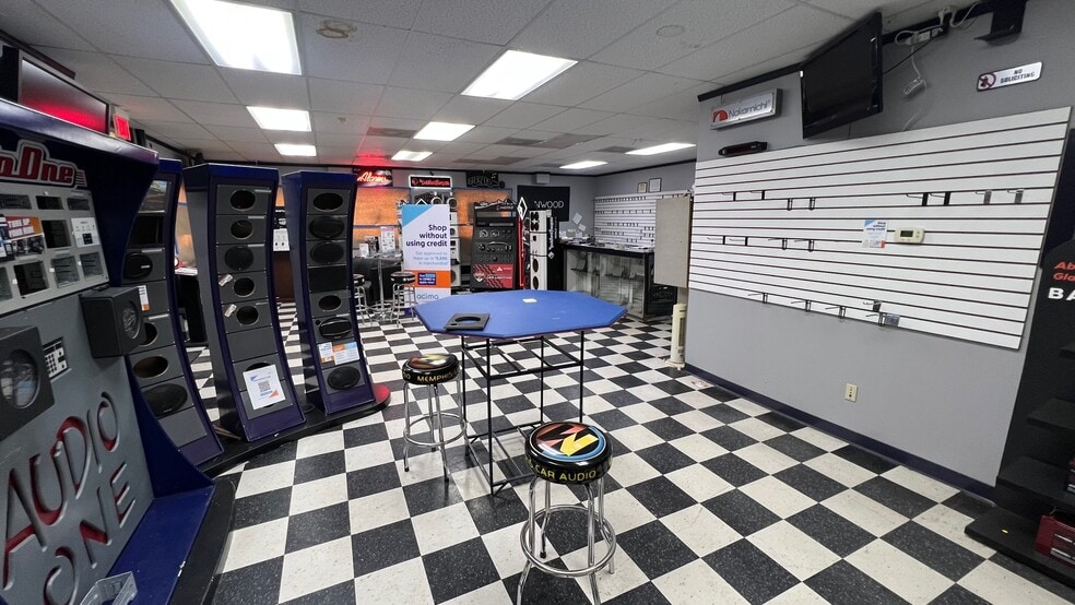 More Photos Of 894 E Little Creek Rd, Norfolk Auto Repair For Sale