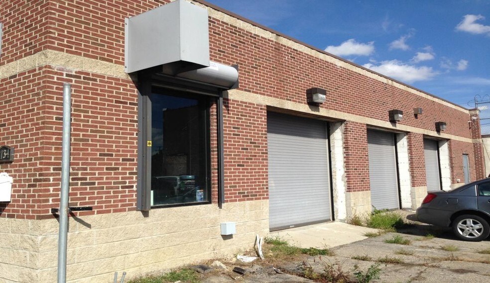 More Photos Of 3734 Fenkell St, Detroit Warehouse For Sale