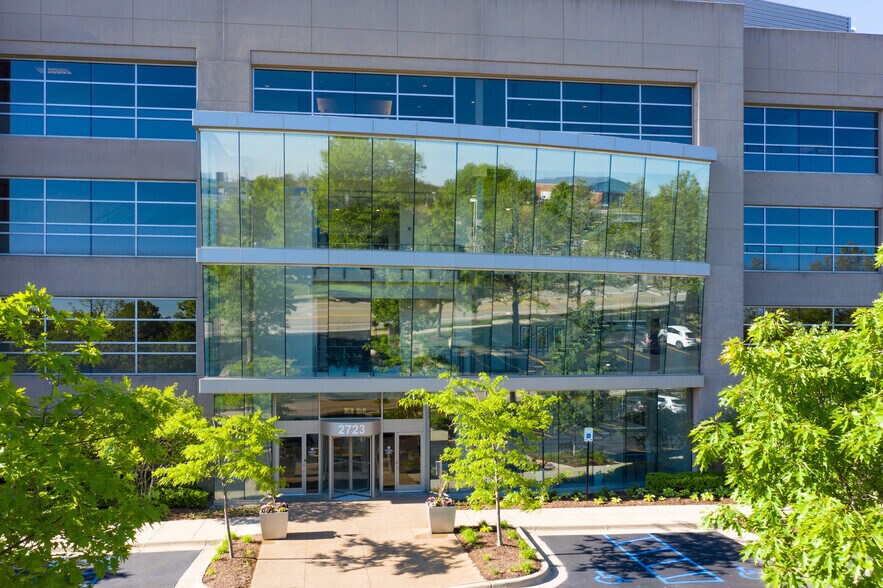 More Photos Of 2723 S State St, Ann Arbor Office Residential For Lease