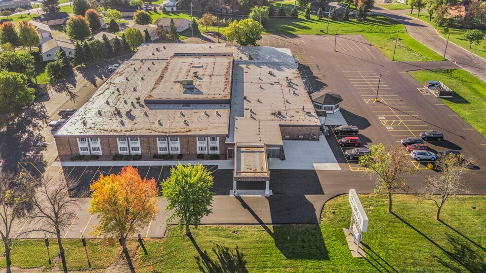 More Photos Of 200 E State 28 Hwy, Morris Hospitality For Sale