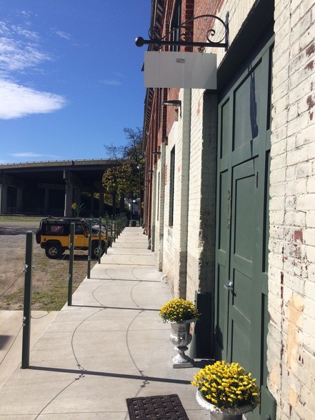 More Photos Of 315 Albemarle Ave SE, Roanoke Industrial For Lease