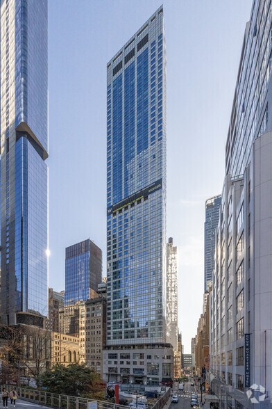 Primary Photo Of 8 Albany St, New York Hotel For Sale