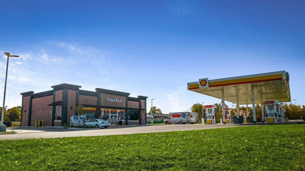 More Photos Of 4615 Leavitt Rd, Lorain Convenience Store For Sale