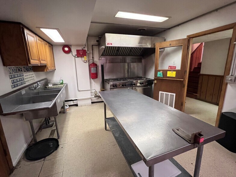 More Photos Of 520 Lewis St, Havre De Grace Office For Sale