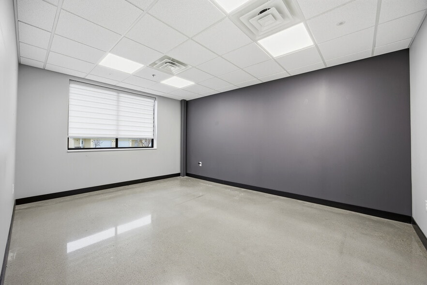 More Photos Of 3220 4th St E, West Fargo Office For Lease