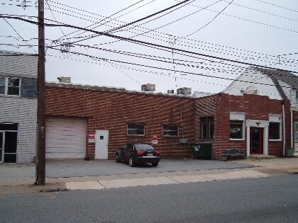 Primary Photo Of 10 E Glenolden Ave, Glenolden Light Distribution For Sale