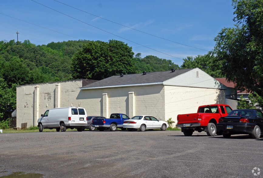 More Photos Of 510 S Pearl St, Coal Township General Retail For Sale