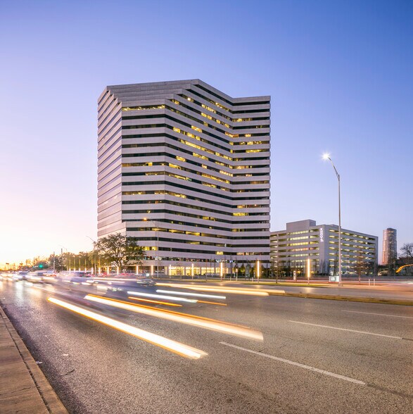 More Photos Of 5718 Westheimer Rd, Houston Coworking Space